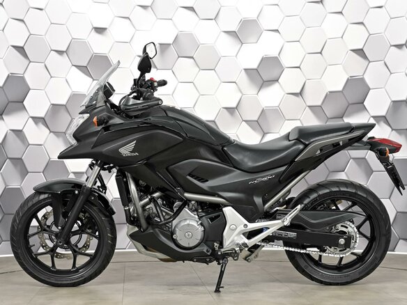 2013 Honda NC 700X, чёрный, 617000 рублей - вид 3