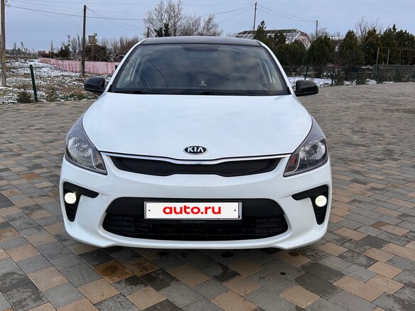 2018 Kia Rio IV, белый, 1550000 рублей - вид 2