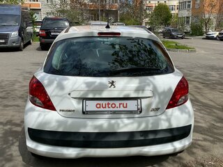 2010 Peugeot 207 I Рестайлинг, белый, 700000 рублей, вид 2