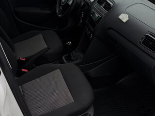 2010 Volkswagen Polo V, белый, 520000 рублей, вид 4