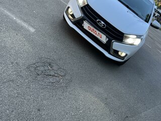 2020 Lada (ВАЗ) Vesta I, белый, 1300000 рублей, вид 1