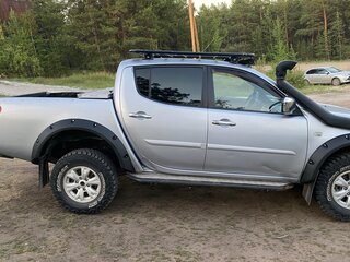 2011 Mitsubishi L200 IV, серебристый, 1600000 рублей, вид 4