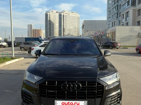 2021 Audi Q7 45 TDI II (4M) Рестайлинг, чёрный, 6950000 рублей, вид 2