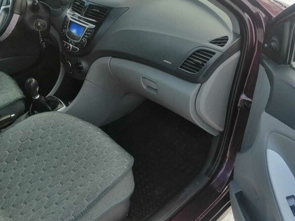 2012 Hyundai Solaris I, фиолетовый, 870000 рублей - вид 4