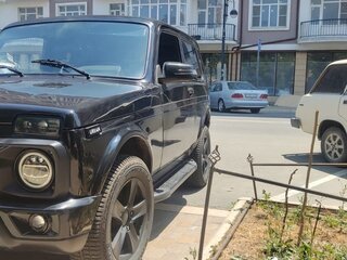 2017 Lada (ВАЗ) 2121 (4x4) Urban I Рестайлинг, чёрный, 650000 рублей, вид 3