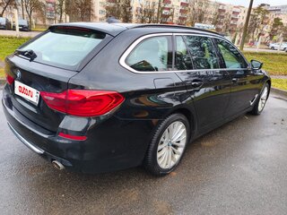 2019 BMW 5 серии 520d VII (G30/G31/G38), чёрный, 1900000 рублей, вид 3
