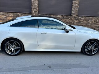 2017 Mercedes-Benz E-Класс 200 V (W213, S213, C238), белый, 4400000 рублей, вид 1