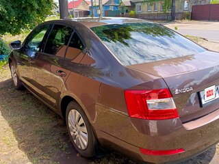 2013 Skoda Octavia III (A7), коричневый, 900000 рублей, вид 3