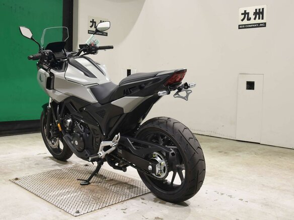 2025 Honda NC 750X, серый, 1399000 рублей - вид 5