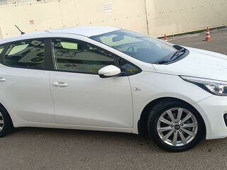 2016 Kia Ceed II Рестайлинг, белый, 1350000 рублей, вид 5