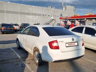2014 Skoda Rapid I, белый, 780000 рублей, вид 4