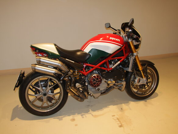 2006 Ducati Monster S4, красный - вид 2