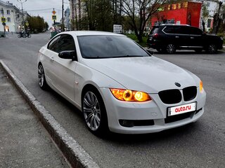 2009 BMW 3 серии 320i V (E90/E91/E92/E93), белый, 1100000 рублей, вид 5