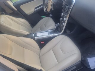 2016 Volvo XC60 I Рестайлинг, белый, 1900000 рублей, вид 4