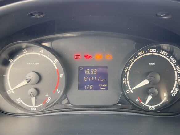 2016 Lada (ВАЗ) Priora I Рестайлинг, серебристый, 625000 рублей - вид 8