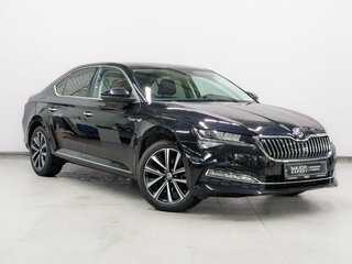2025 Skoda Superb III Рестайлинг, чёрный, 3585000 рублей, вид 4