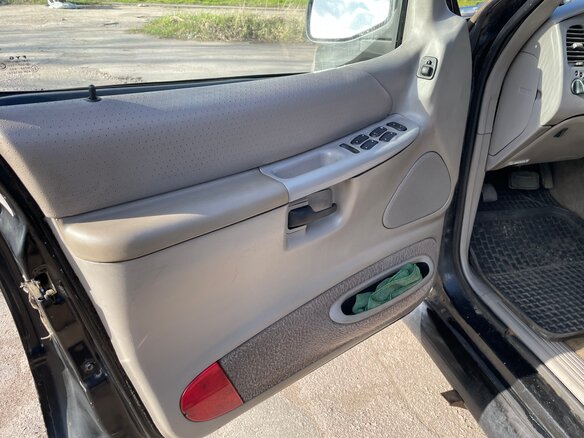 1998 Ford Explorer II, чёрный - вид 9