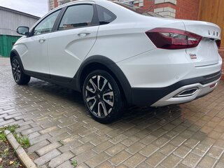 2024 Lada (ВАЗ) Vesta Cross I Рестайлинг (NG), белый, 1700000 рублей, вид 2