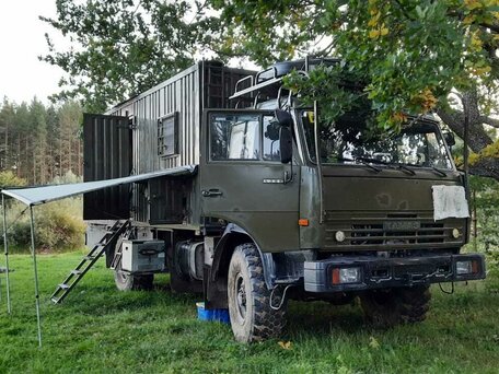 2000 КамАЗ 4326, зелёный, 4950000 рублей, вид 1