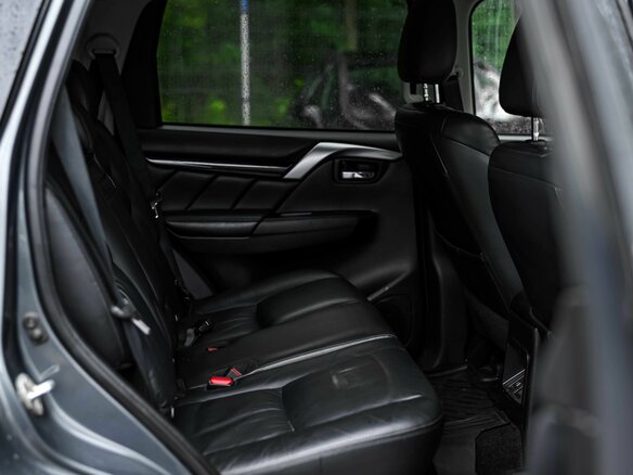 2019 Mitsubishi Pajero Sport III, серый, 2380000 рублей - вид 13
