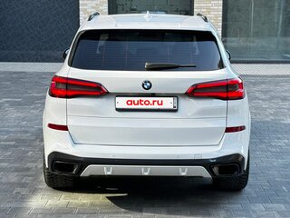 2019 BMW X5 25d IV (G05/G18), белый, 5400000 рублей, вид 2