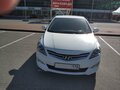 2015 Hyundai Solaris I Рестайлинг, белый - вид 1