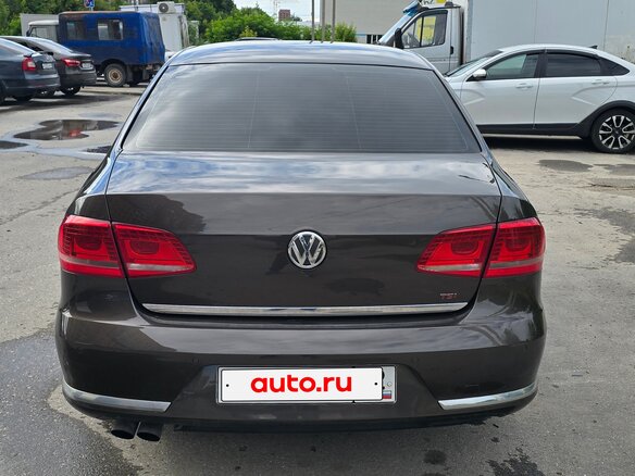 2012 Volkswagen Passat B7, коричневый, 990000 рублей - вид 5
