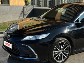 2022 Toyota Camry VIII (XV70) Рестайлинг, чёрный, 4180000 рублей, вид 3