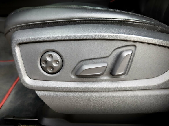 2021 Audi Q5 45 TFSI II (FY) Рестайлинг, красный, 4199000 рублей - вид 21
