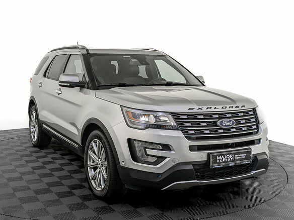 2018 Ford Explorer V Рестайлинг, серебристый, 3595000 рублей - вид 2