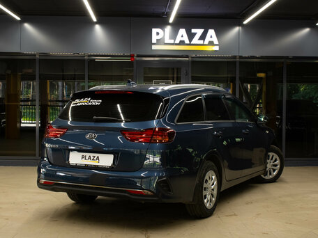 2020 Kia Ceed III, синий, 1800000 рублей, вид 4