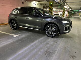 2022 Audi Q5 45 TFSI II (FY) Рестайлинг, серый, 4400000 рублей, вид 4