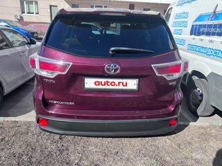 2014 Toyota Highlander III (XU50), пурпурный, 2500000 рублей, вид 3