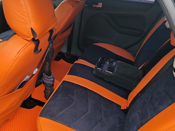 2008 Ford Focus II Рестайлинг, чёрный, 450000 рублей - вид 8