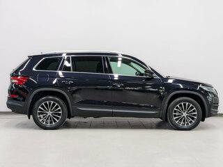2020 Skoda Kodiaq I, чёрный, 3190000 рублей, вид 4