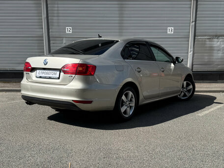 2012 Volkswagen Jetta VI, бежевый, 679000 рублей, вид 5