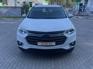 2021 Chevrolet Traverse II, белый, 3300000 рублей, вид 2