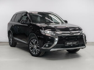 2017 Mitsubishi Outlander III Рестайлинг 2, чёрный, 1900000 рублей, вид 3