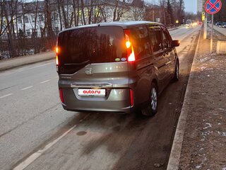 2015 Honda Stepwgn V, серый, 1670000 рублей, вид 1