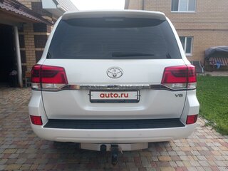 2015 Toyota Land Cruiser 200 Series Рестайлинг 2, белый, 5100000 рублей, вид 5