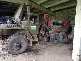 1990 Урал 4320, зелёный, 450000 рублей, вид 2
