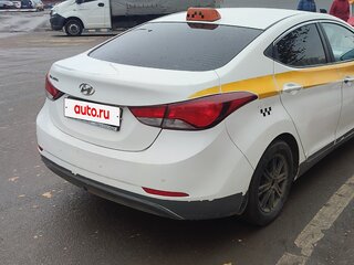 2015 Hyundai Elantra V (MD) Рестайлинг, белый, 790000 рублей, вид 5