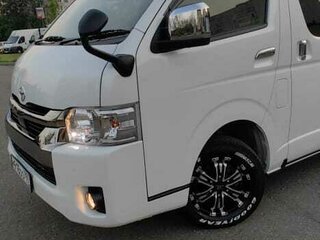 2021 Toyota HiAce H200 Рестайлинг, белый, 4400000 рублей, вид 2