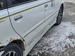 1999 Nissan Presage I, белый, 355000 рублей, вид 4