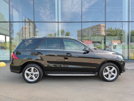2017 Mercedes-Benz GLE 400 9G-Tronic I (W166), чёрный, 2939000 рублей, вид 4