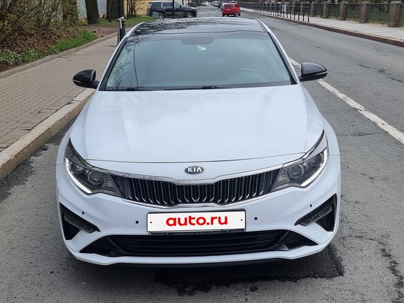 2019 Kia Optima IV Рестайлинг, белый, 1850000 рублей