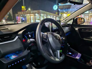 2019 Toyota RAV4 V (XA50), серебристый, 3034986 рублей, вид 5