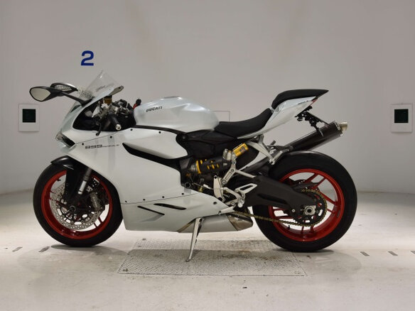 2015 Ducati 899 Panigale, белый, 760000 рублей - вид 1