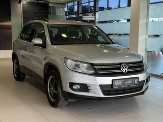 2014 Volkswagen Tiguan I Рестайлинг, серебристый, 957000 рублей, вид 3