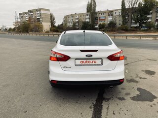2013 Ford Focus III, белый, 1070000 рублей, вид 4